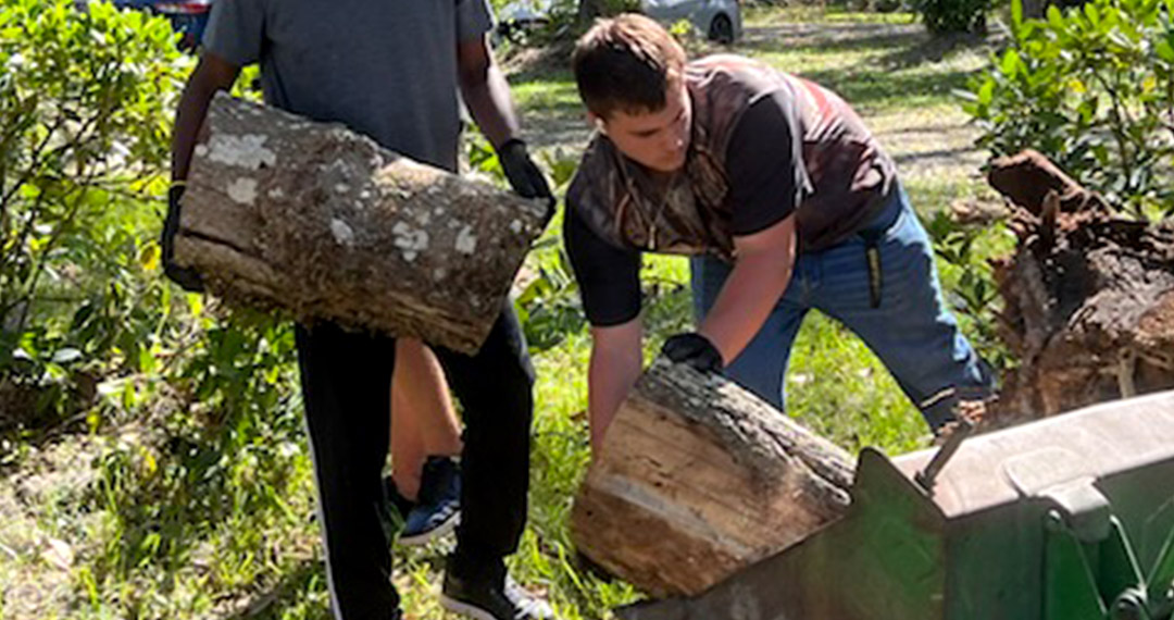 Teen Volunteering at Crystal Springs Preserve